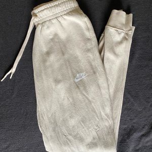 Nike Joggers
